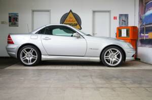 Imagen 49/50 de Mercedes-Benz SLK 32 AMG (2002)