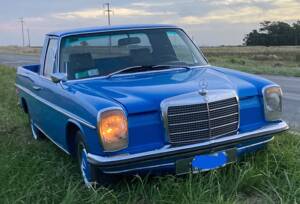 Image 7/33 of Mercedes-Benz 220 D (1972)