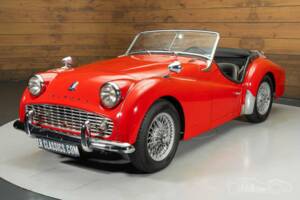 Immagine 2/19 di Triumph TR 3A (1961)