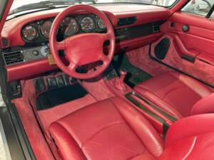 Image 10/19 de Porsche 911 Carrera (1996)