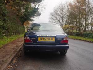 Bild 5/17 von Daimler Eight LWB (2000)