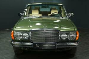 Bild 8/50 von Mercedes-Benz 300 D (1981)