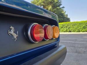 Image 10/77 of Ferrari 365 GT4 2+2 (1975)