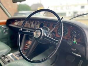 Image 3/4 de Rolls-Royce Silver Shadow I (1974)