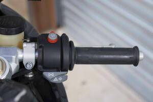 Image 44/47 of BMW HP2 Sport (2010)