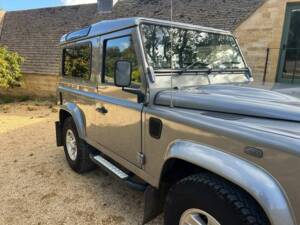 Image 10/50 of Land Rover Defender 90 (2011)