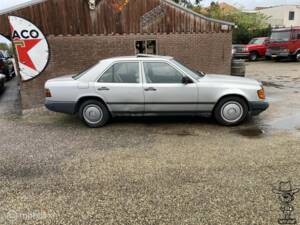 Bild 2/41 von Mercedes-Benz 300 D (1987)