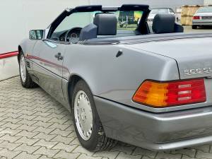 Bild 12/48 von Mercedes-Benz 500 SL (1990)
