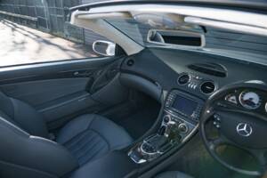 Image 15/51 of Mercedes-Benz SL 65 AMG (2007)
