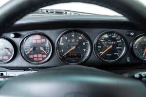 Bild 13/39 von Porsche 911 Carrera 4S (1997)