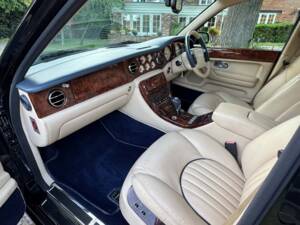 Image 17/25 of Bentley Arnage Red Label (2001)