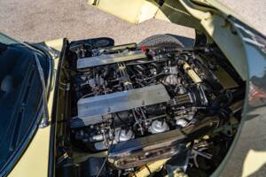 Bild 18/30 von Jaguar E-Type V12 (2+2) (1971)