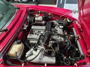 Immagine 8/17 di Alfa Romeo 2.0 Spider (1992)