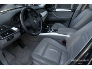 Image 3/34 of BMW X5 xDrive48i (2006)