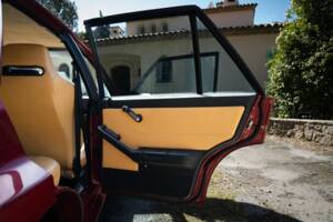 Image 24/63 of Lancia Delta HF Integrale Evoluzione II (1994)