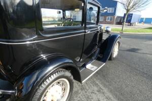 Immagine 9/43 di Ford Model A Tudor Sedan (1931)
