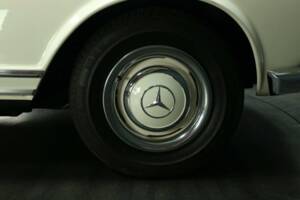 Bild 49/50 von Mercedes-Benz 230 SL (1967)