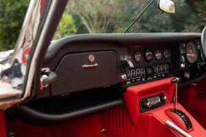 Immagine 20/49 di Jaguar E-Type V12 (1973)