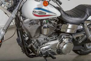 Image 19/31 of Harley-Davidson DUMMY (2005)