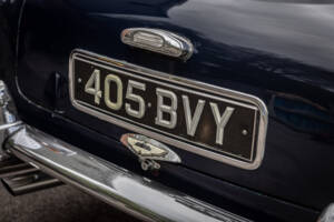 Image 19/72 de Aston Martin DB 4 (1962)