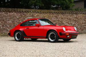 Image 36/50 of Porsche 911 Carrera 3.2 (1988)