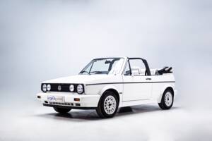 Image 3/37 of Volkswagen Golf Mk I Convertible 1.8 (1990)