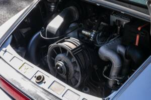 Bild 28/42 von Porsche 911 Carrera 3.2 (1989)