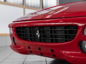 Afbeelding 13/24 van Ferrari F 355 Berlinetta (1994)
