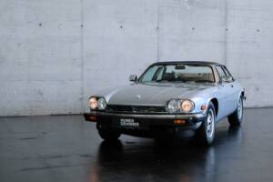 Image 3/47 of Jaguar XJ-SC 5.3 (1987)
