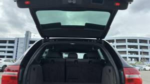 Image 39/50 of Porsche Cayenne Turbo (2007)