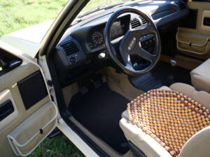 Image 18/65 of Peugeot 205 &quot;Indiana&quot; (1992)