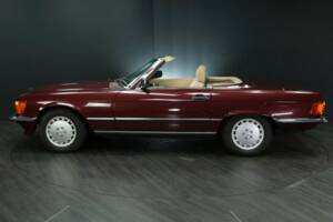 Image 3/29 de Mercedes-Benz 300 SL (1989)