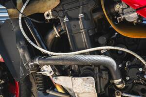 Image 32/50 of Kawasaki GPX 750R (1987)