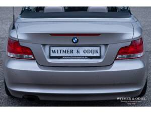 Image 29/33 de BMW 118i (2010)