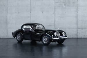 Image 3/47 de Jaguar XK 120 FHC (1954)