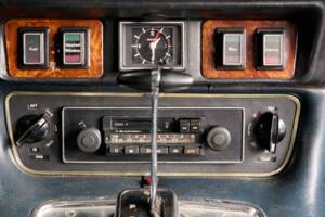 Bild 50/50 von Jaguar XJ 6 L 4.2 (1974)