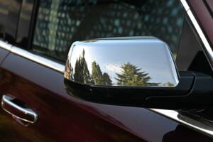 Image 48/50 of Chevrolet Suburban (2017)
