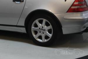 Image 8/8 de Mercedes-Benz SLK 230 Kompressor (1999)