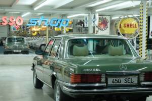 Image 9/50 de Mercedes-Benz 450 SEL 6,9 (1975)