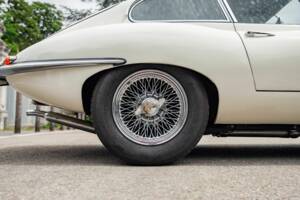 Image 27/50 de Jaguar Type E 3.8 (1963)