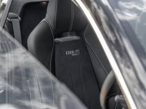Image 31/77 of Aston Martin DBS (2009)