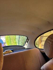 Image 9/20 of Volkswagen Beetle 1303 (1973)