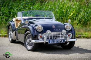 Image 22/46 of Triumph TR 3A (1958)