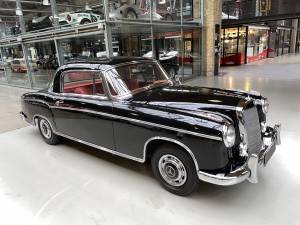 Bild 1/38 von Mercedes-Benz 220 S (1959)