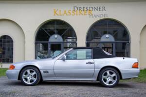 Image 15/34 of Mercedes-Benz 300 SL (1991)