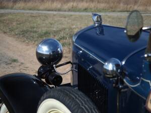 Image 9/60 of Ford Model A De Luxe (1931)