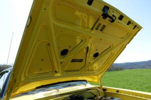 Image 17/57 of Plymouth Duster (1970)