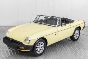 Immagine 12/50 di MG MGB (1976)
