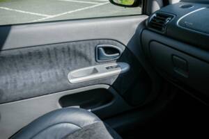 Image 19/34 of Renault Clio II V6 (2002)