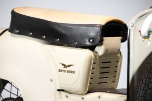 Image 33/50 of Moto Guzzi Galletto (1962)